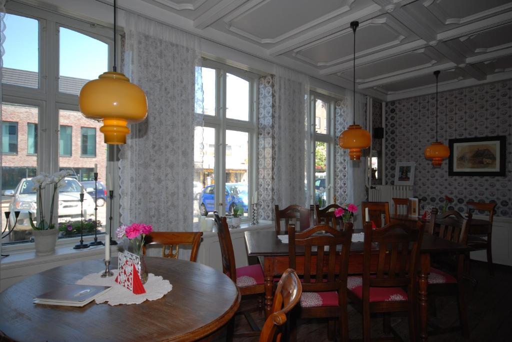 Hotel Cafe Frida Bredstedt Eksteriør bilde